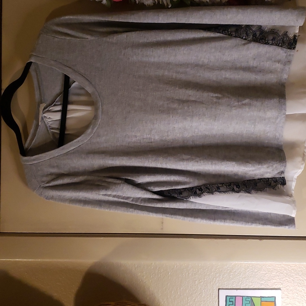 Lush Clothing Large grey and white top